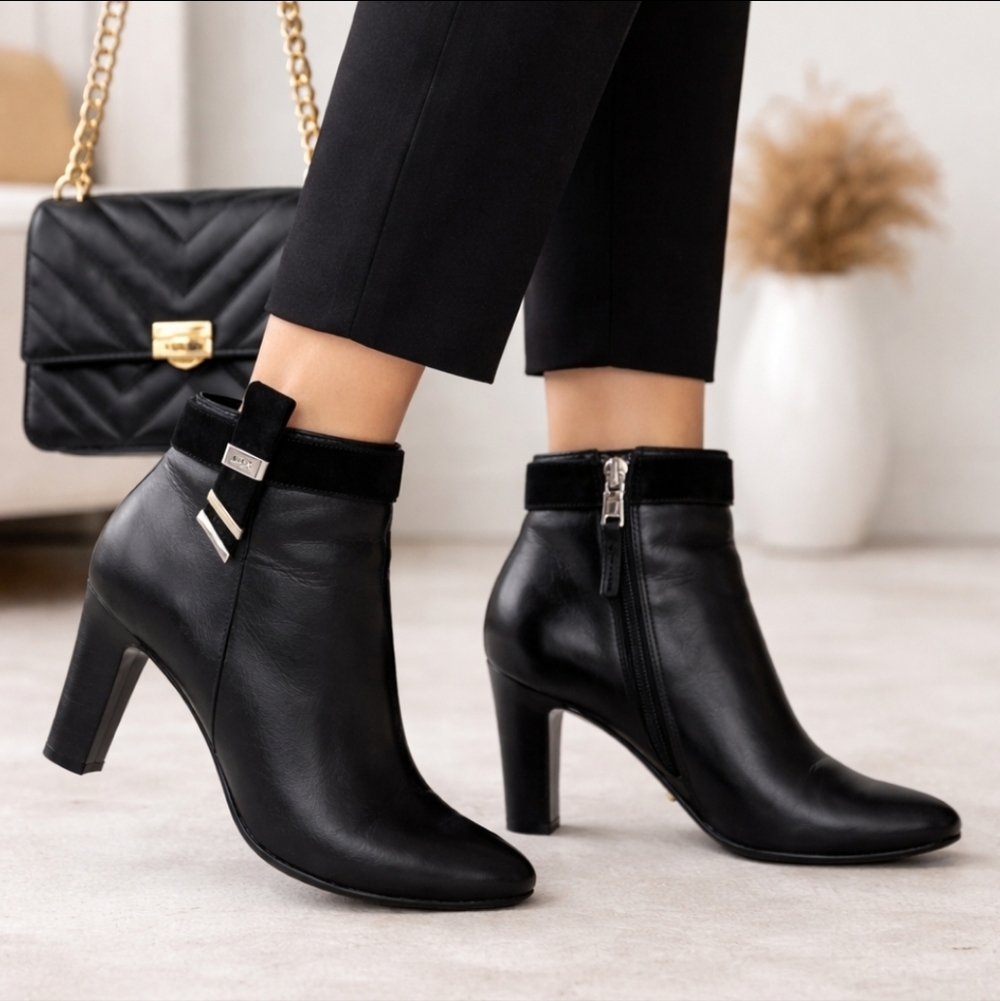 Lauren Ralph Lauren Brin Classic Minimalist Block Heel Comfort Bootie 6M